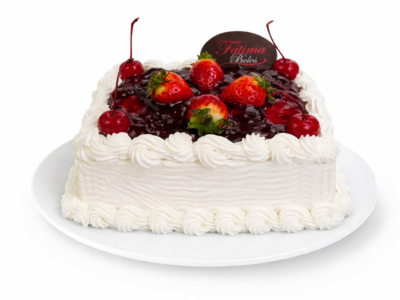 Bolo Iogurte com Frutas Vermelhas
